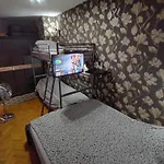 Venge -cale Mieszkanie 46m2 Na Wylacznosc - Z Jedna Sypialnia I Jednym Sypialno-salonem -3 Pietro Bez Windy- Rezerwacja Bez Karty Kredytowej-klimatyzacja-netflix-2 Lozeczka Dzieciece, Bezplatny Parking Publiczny Na Monitorowanym Podworzu Wrocław