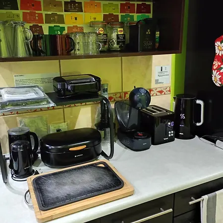 Lägenhet Apartament Venge -Cale Mieszkanie 46M2 Na Wylacznosc - Z Jedna Sypialnia I Jednym Sypialno-Salonem -3 Pietro Bez Windy- Rezerwacja Bez Karty Kredytowej-Klimatyzacja-Netflix-2 Lozeczka Dzieciece, Bezplatny Parking Publiczny Na Monitorowanym Podworzu *