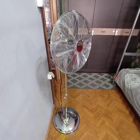 Venge -cale Mieszkanie 46m2 Na Wylacznosc - Z Jedna Sypialnia I Jednym Sypialno-salonem -3 Pietro Bez Windy- Rezerwacja Bez Karty Kredytowej-klimatyzacja-netflix-2 Lozeczka Dzieciece, Bezplatny Parking Publiczny Na Monitorowanym Podworzu * Vratislav