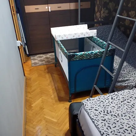 Apartament Venge -Cale Mieszkanie 46M2 Na Wylacznosc - Z Jedna Sypialnia I Jednym Sypialno-Salonem -3 Pietro Bez Windy- Rezerwacja Bez Karty Kredytowej-Klimatyzacja-Netflix-2 Lozeczka Dzieciece, Bezplatny Parking Publiczny Na Monitorowanym Podworzu