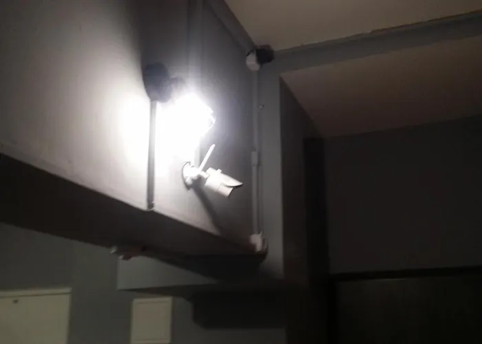 Venge -cale Mieszkanie 46m2 Na Wylacznosc - Z Jedna Sypialnia I Jednym Sypialno-salonem -3 Pietro Bez Windy- Rezerwacja Bez Karty Kredytowej-klimatyzacja-netflix-2 Lozeczka Dzieciece, Bezplatny Parking Publiczny Na Monitorowanym Podworzu Apartman