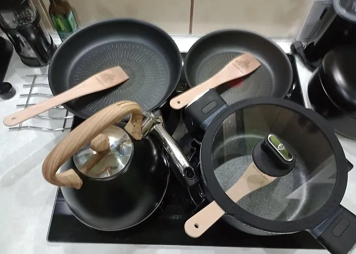 Venge -cale Mieszkanie 46m2 Na Wylacznosc - Z Jedna Sypialnia I Jednym Sypialno-salonem -3 Pietro Bez Windy- Rezerwacja Bez Karty Kredytowej-klimatyzacja-netflix-2 Lozeczka Dzieciece, Bezplatny Parking Publiczny Na Monitorowanym Podworzu Wrocław