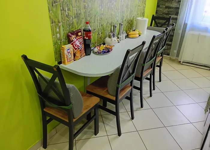 Apartman Venge -cale Mieszkanie 46m2 Na Wylacznosc - Z Jedna Sypialnia I Jednym Sypialno-salonem -3 Pietro Bez Windy- Rezerwacja Bez Karty Kredytowej-klimatyzacja-netflix-2 Lozeczka Dzieciece, Bezplatny Parking Publiczny Na Monitorowanym Podworzu